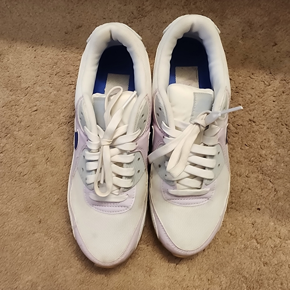 Nike Airmax White and purple Sneakers